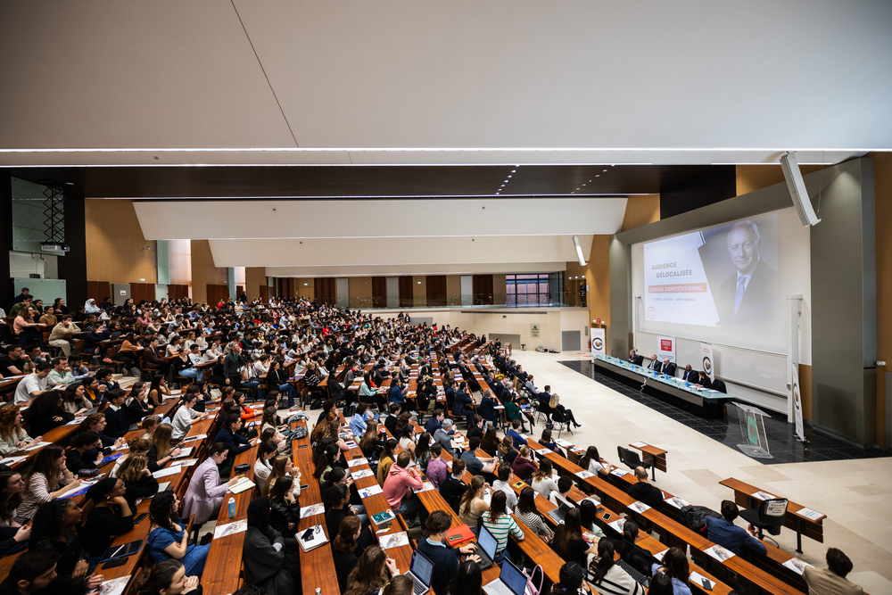 Audience délocalisée et conférence par Laurent Fabius, Président du Conseil constitutionnel