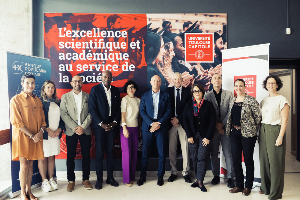 Signature d'une convention de mécénat entre la Fondation Toulouse Capitole Université et la Banque Populaire Occitane