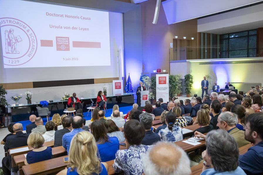 Cérémonie de remise du DHC à Ursula von der Leyen