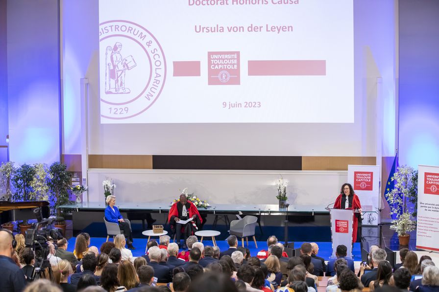 Cérémonie de remise du DHC à Ursula von der Leyen