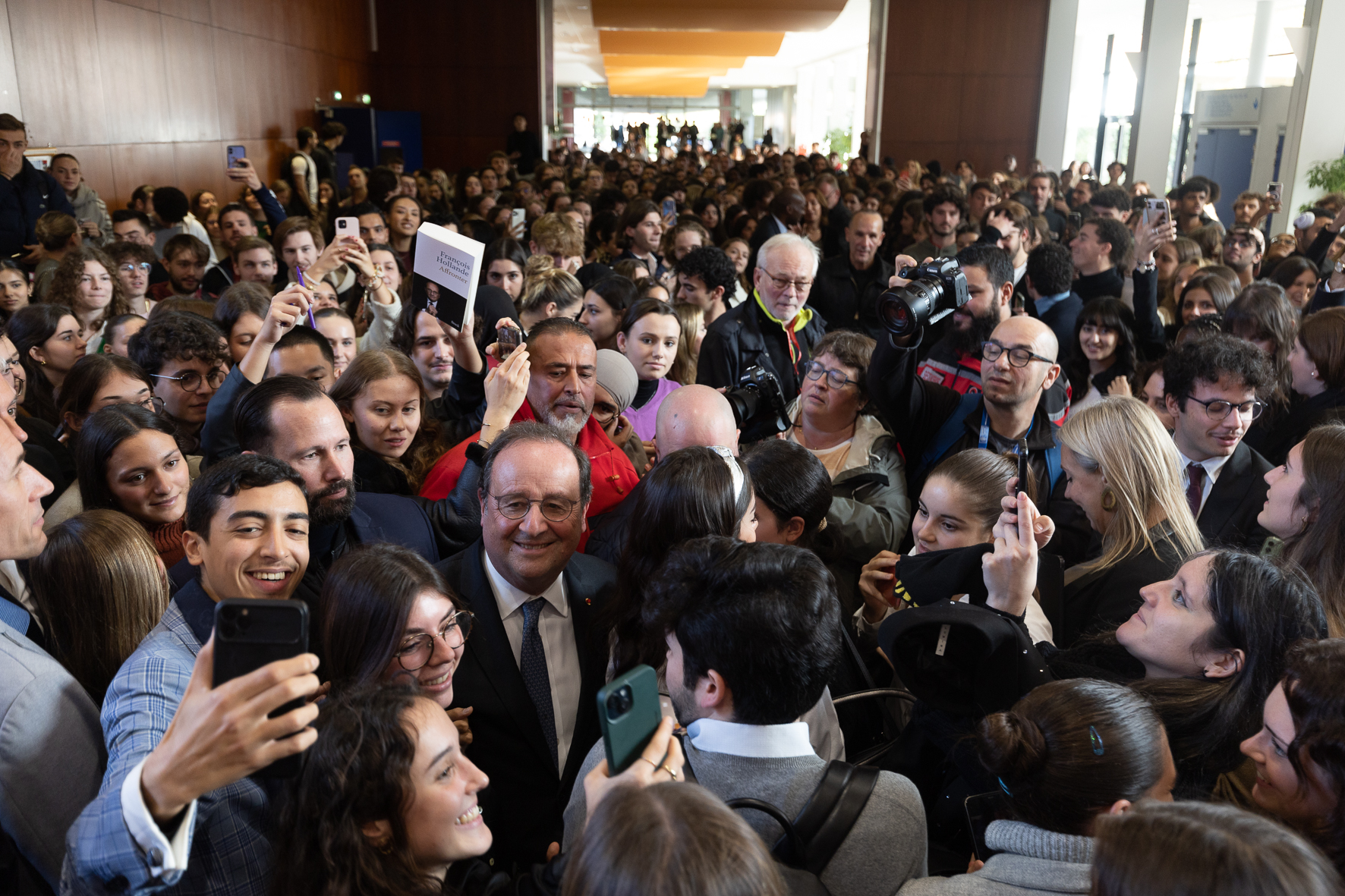 Conférence François Hollande 13 novembre 2023