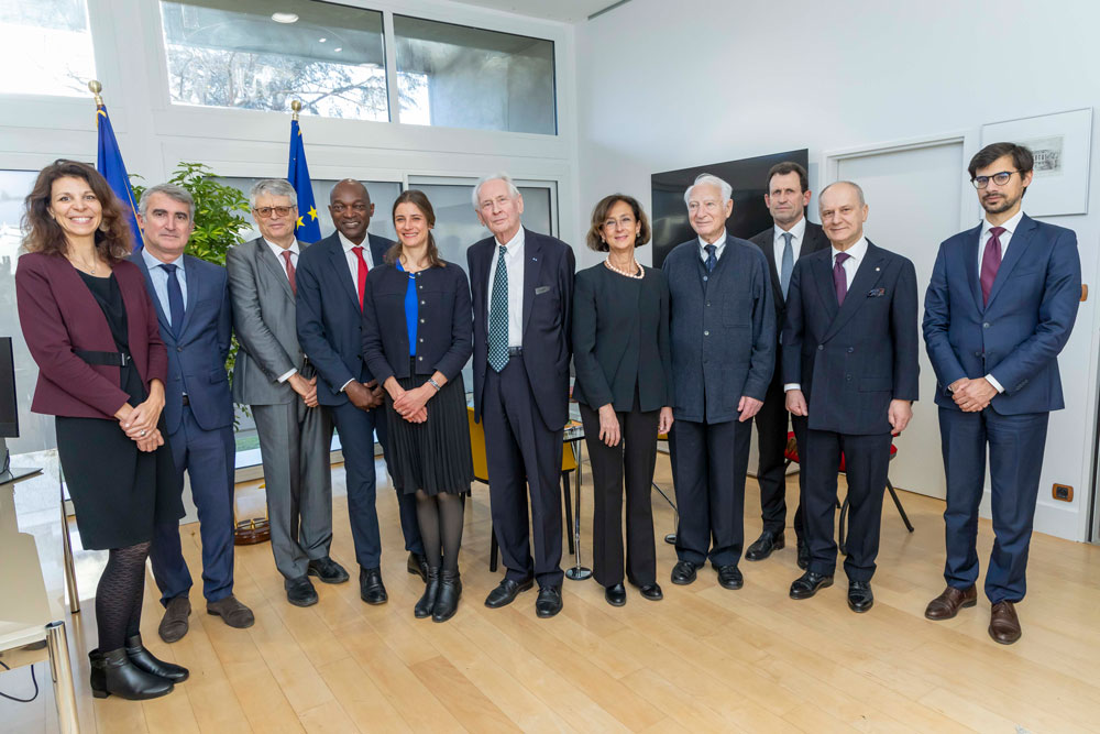 Cérémonie de remise du DHC à Dieter Grimm