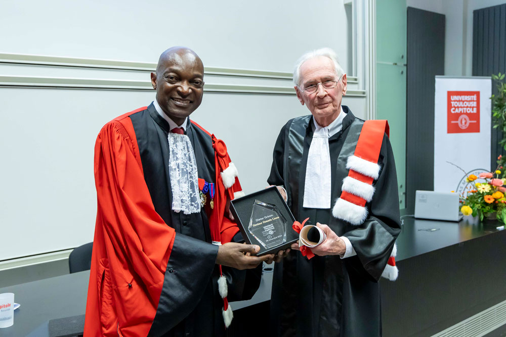 Cérémonie de remise du DHC à Dieter Grimm
