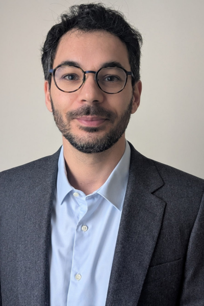 Illustration de l'article : « Explorer les enjeux de la défense aérospatiale française » : paroles de Florent Pouponneau, enseignant-chercheur à la tête du centre d’excellence AERODS