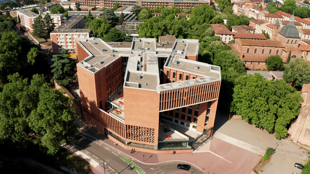 Bâtiment TSE vu par drone
